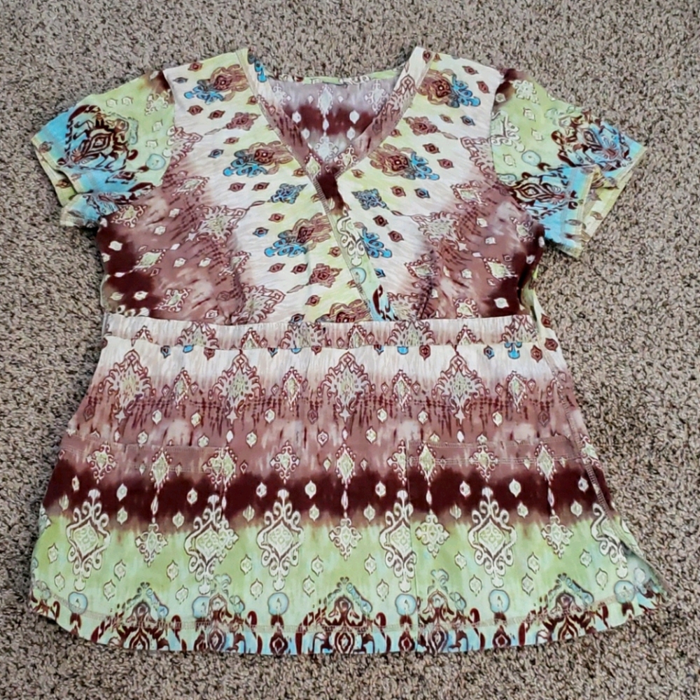 Women's scrub top